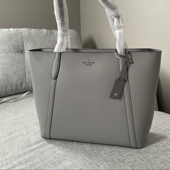 kate spade Handbags - Kate Spade Cara tote w DUSTBAG